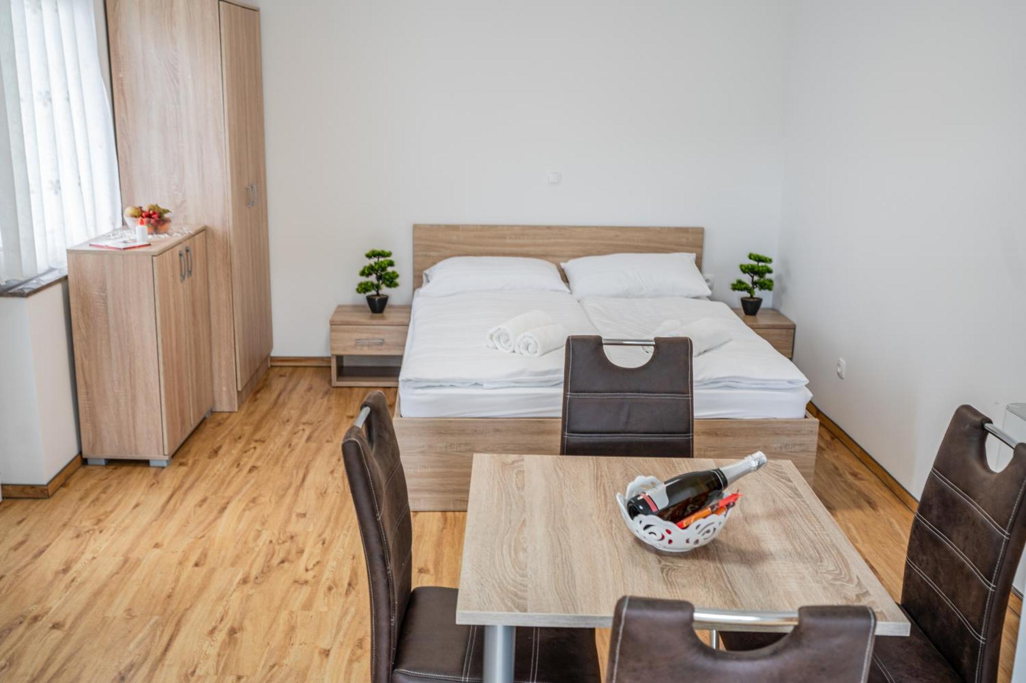 Ferienwohnung Ribnik Stari Trg Lesicno Exterior foto