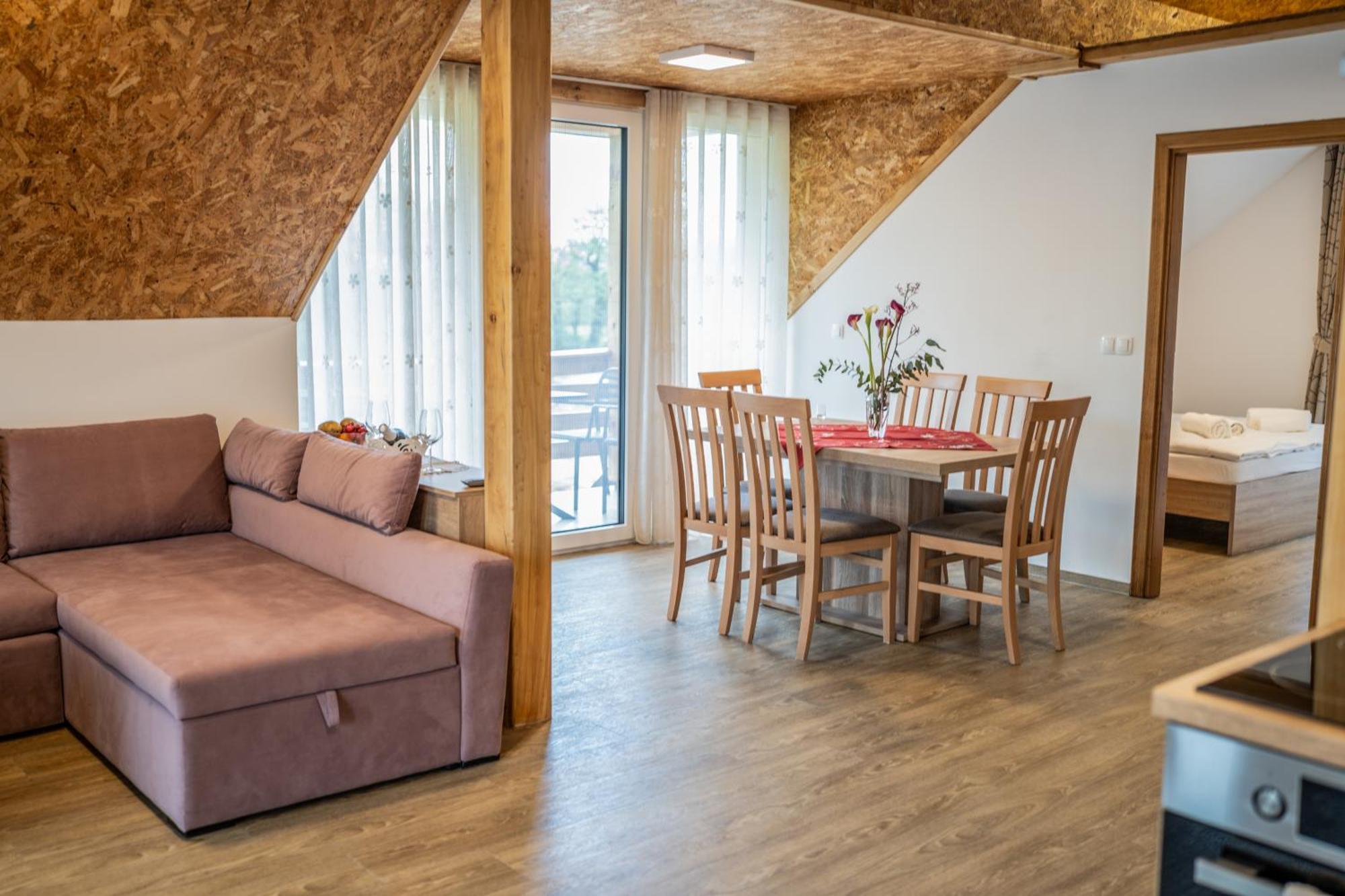 Ferienwohnung Ribnik Stari Trg Lesicno Exterior foto
